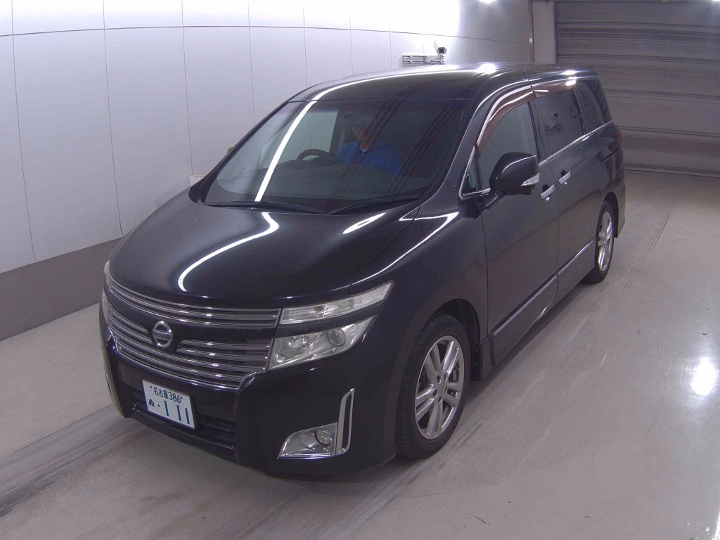 NISSAN ELGRAND