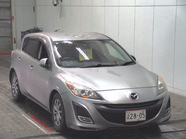 MAZDA AXELA