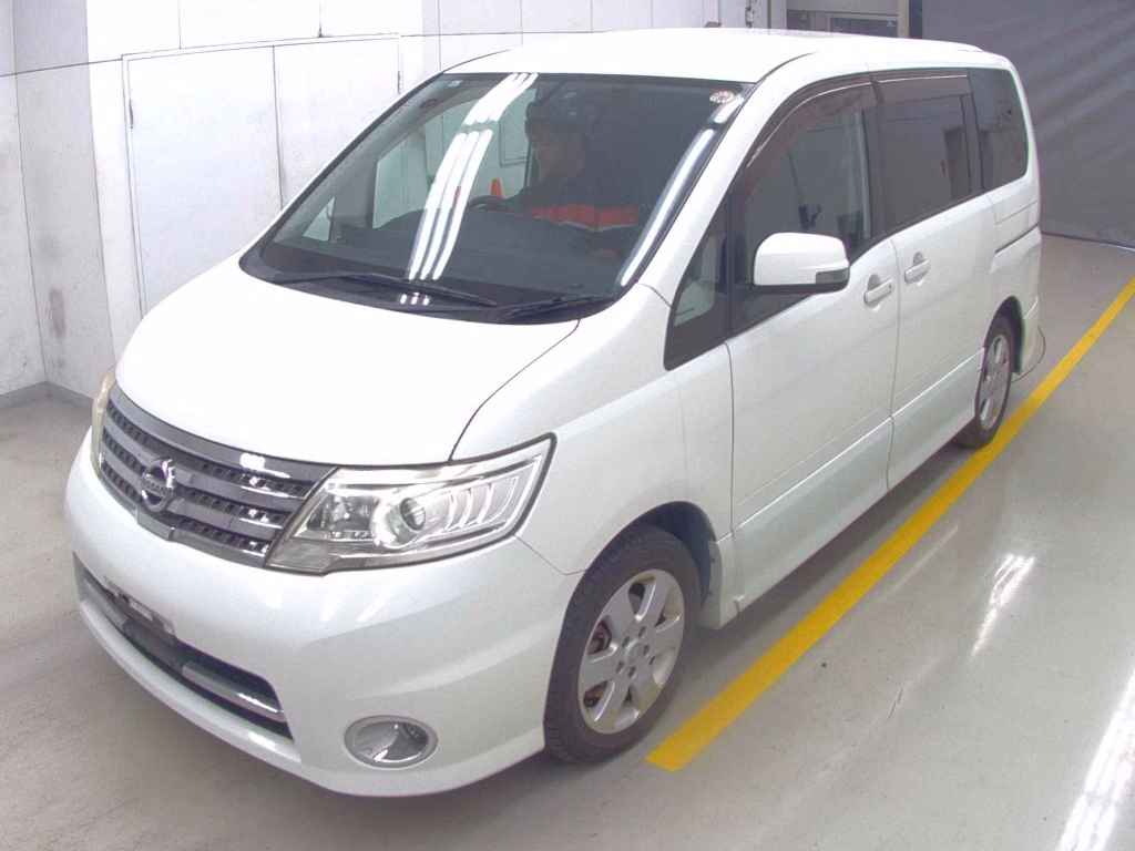 NISSAN SERENA