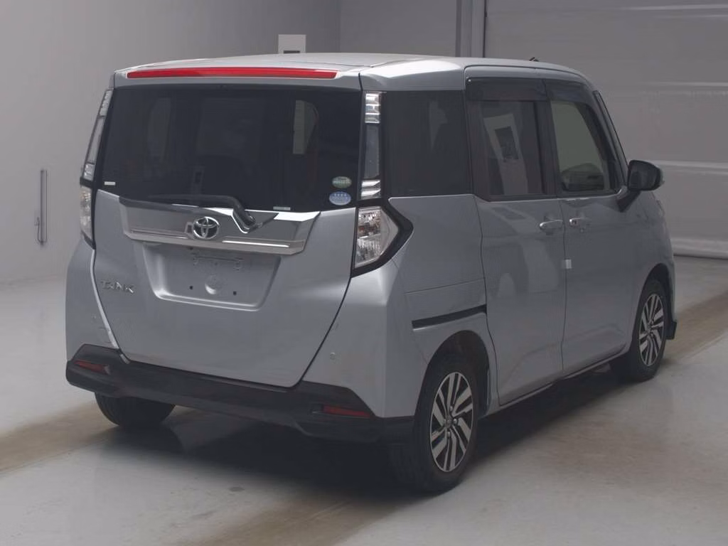 TOYOTA TANK