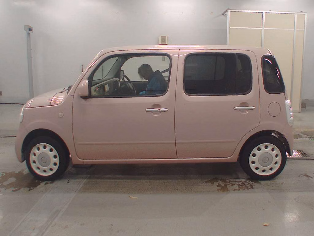 DAIHATSU MIRA COCOA