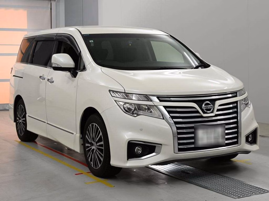 NISSAN ELGRAND