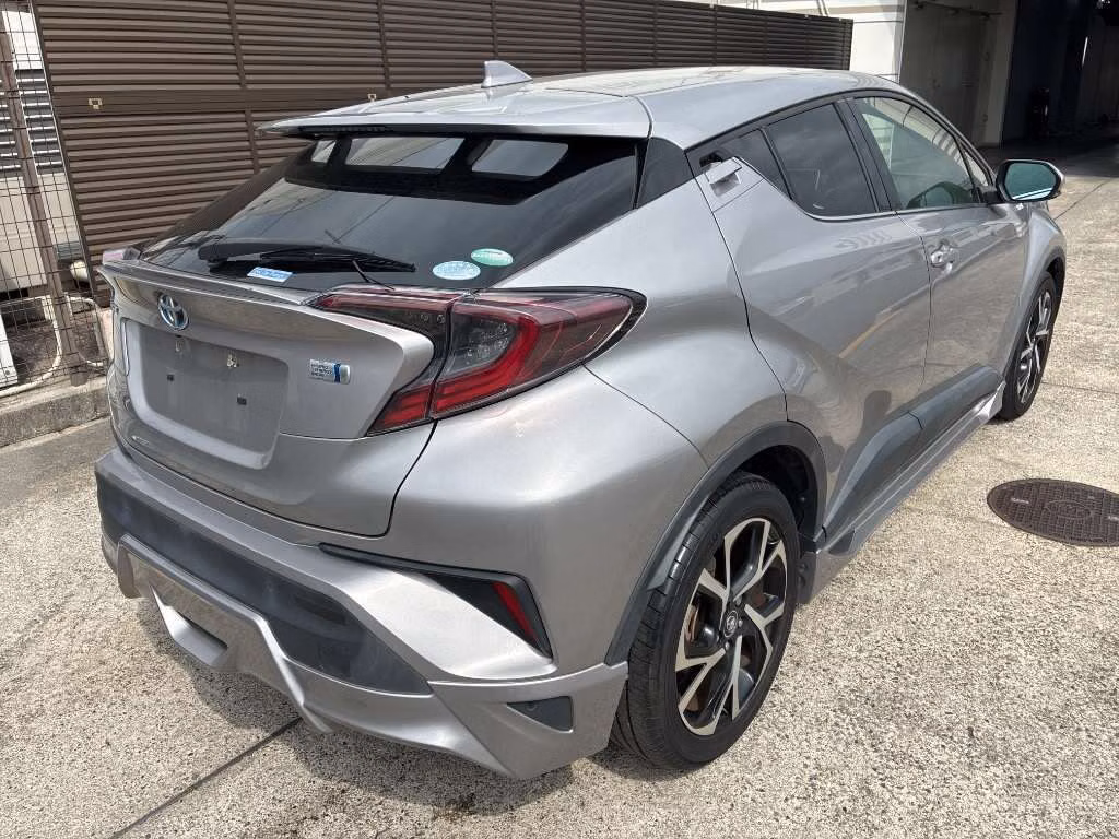 TOYOTA C-HR