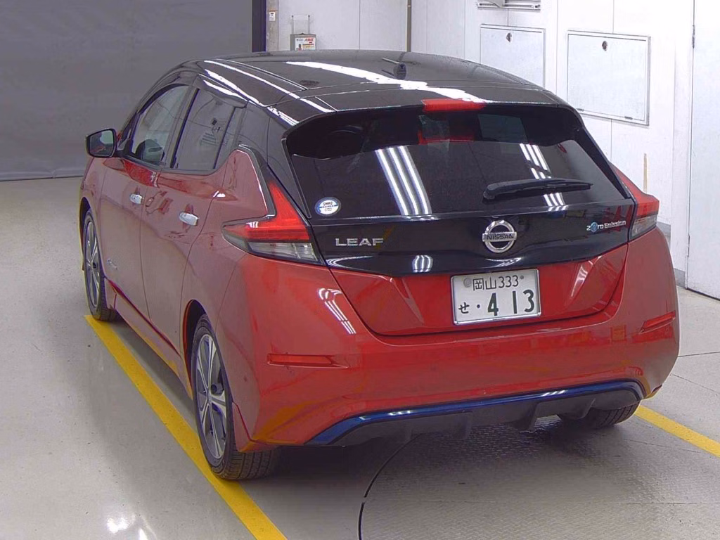 NISSAN LEAF