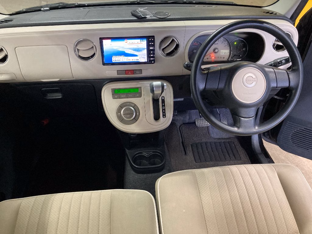 DAIHATSU MIRA COCOA