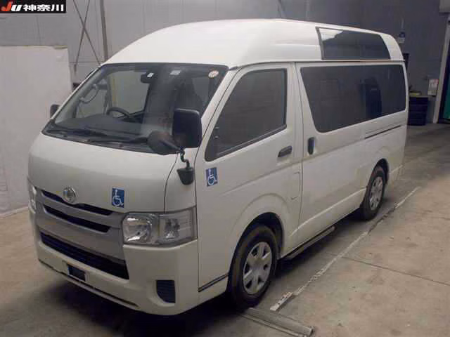 TOYOTA REGIUS ACE