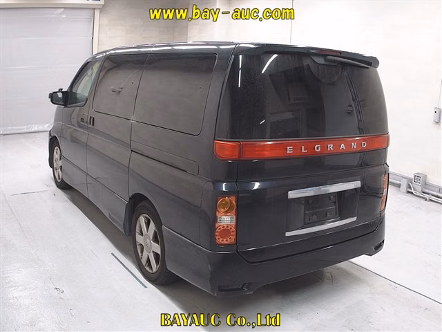 NISSAN ELGRAND