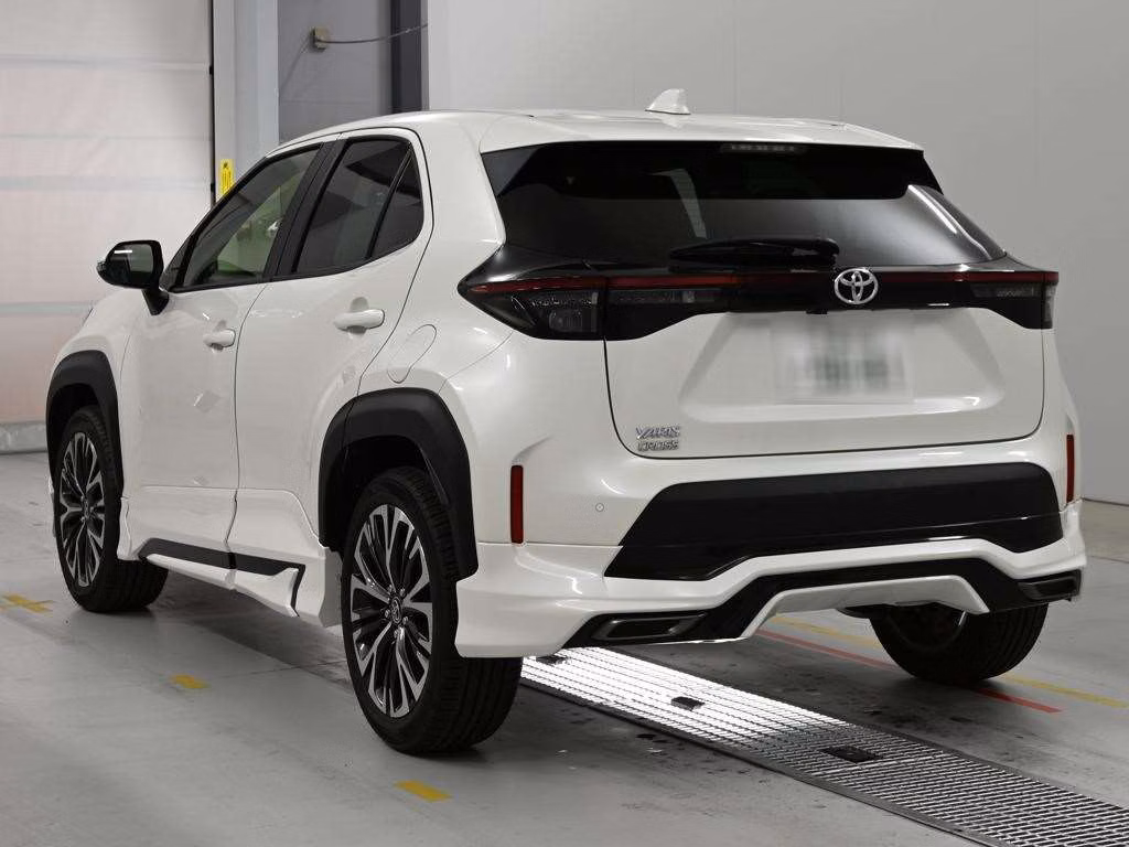 TOYOTA YARIS CROSS