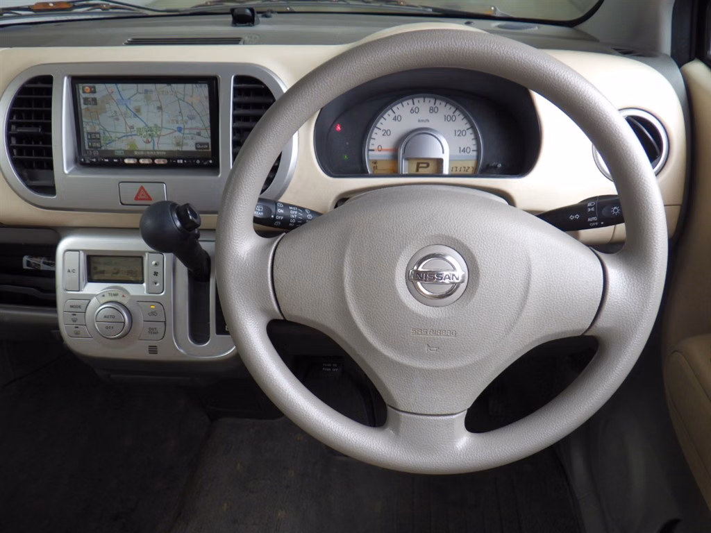 NISSAN MOCO