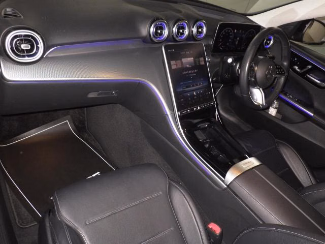 MERCEDES-BENZ C-CLASS