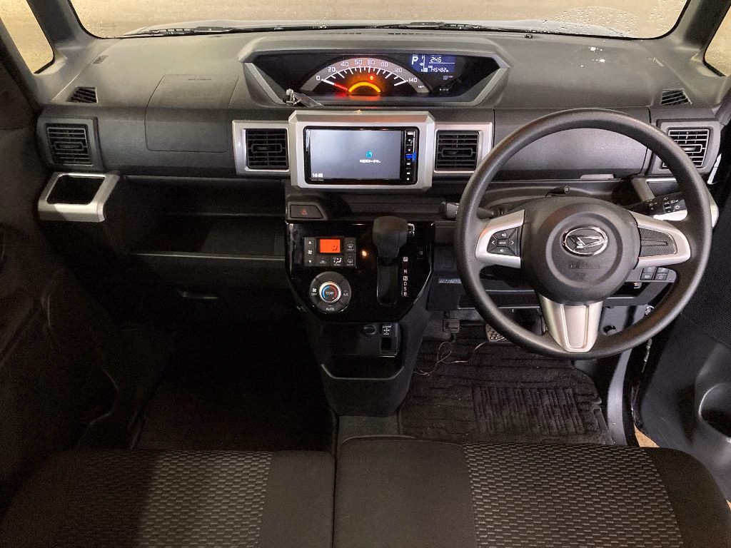 DAIHATSU WAKE