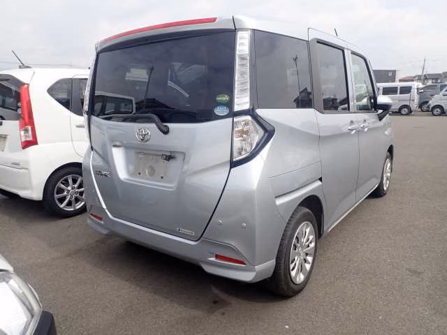 TOYOTA TANK
