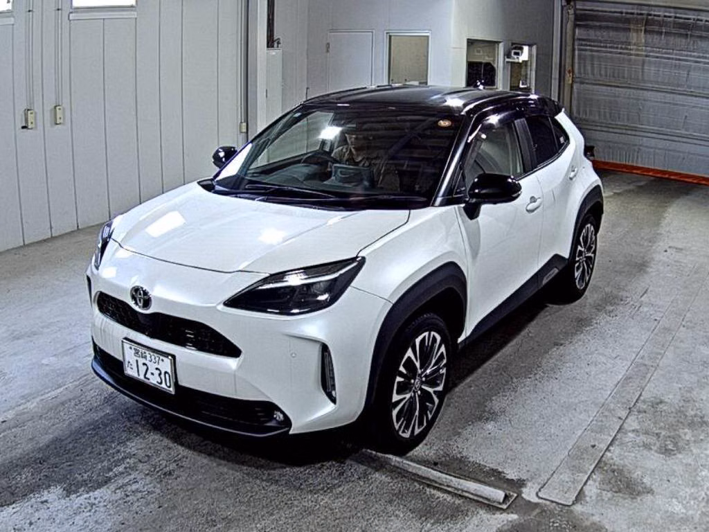 TOYOTA YARIS CROSS