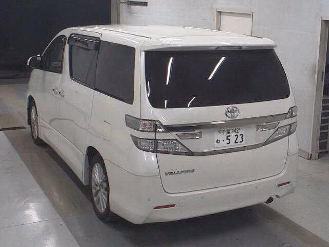 TOYOTA VELLFIRE