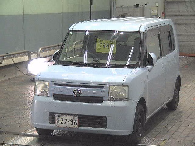 DAIHATSU MOVE CONTE
