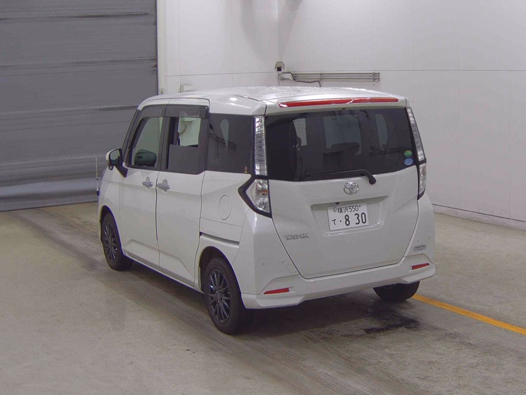 TOYOTA TANK