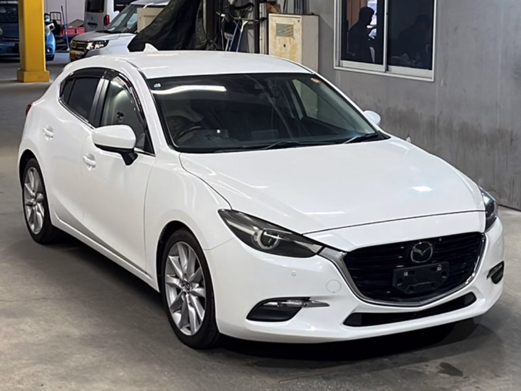 MAZDA AXELA