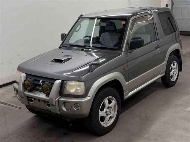 MITSUBISHI PAJERO MINI