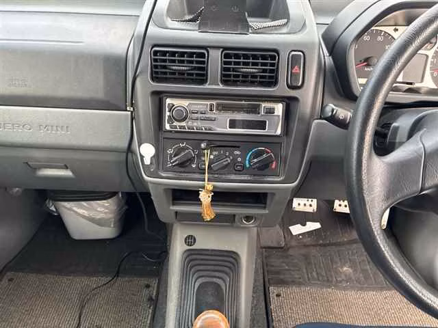 MITSUBISHI PAJERO MINI