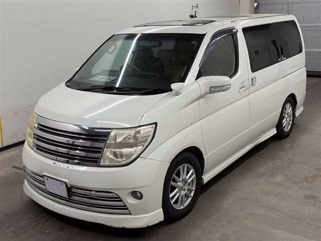 NISSAN ELGRAND