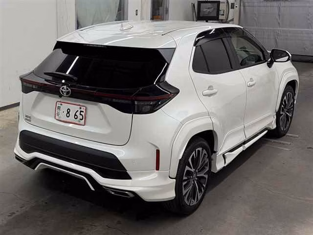 TOYOTA YARIS CROSS