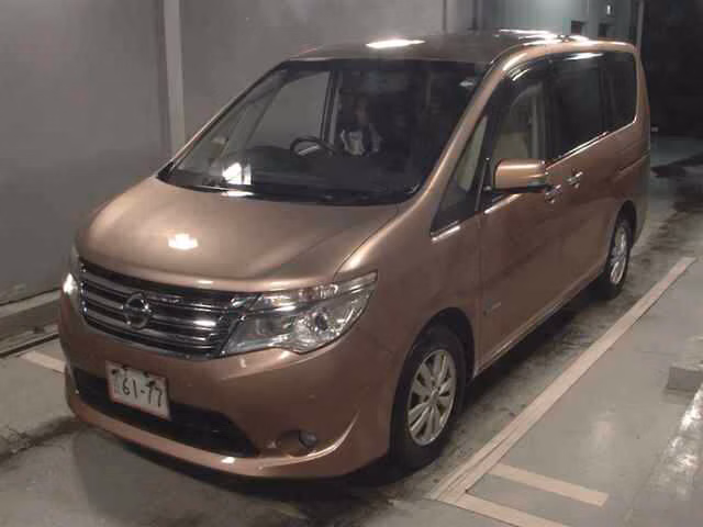 NISSAN SERENA