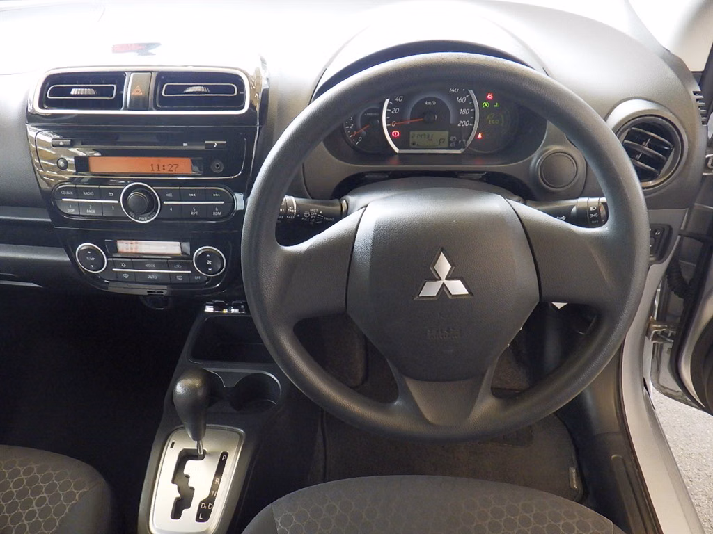 MITSUBISHI MIRAGE