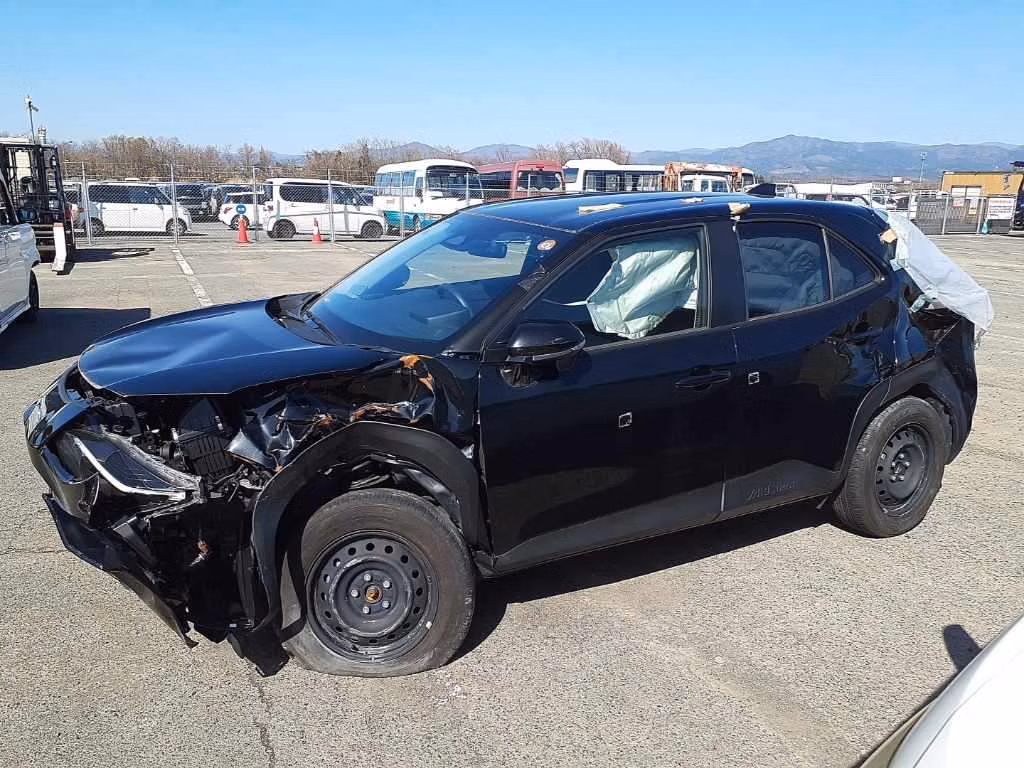 TOYOTA YARIS CROSS