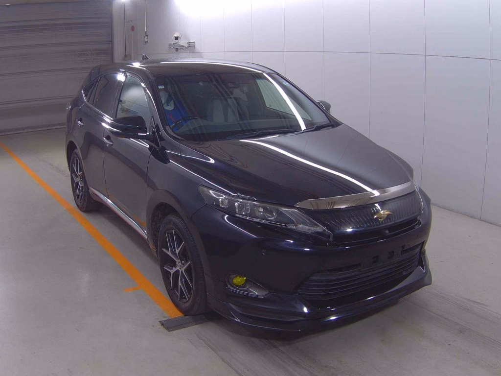 TOYOTA HARRIER