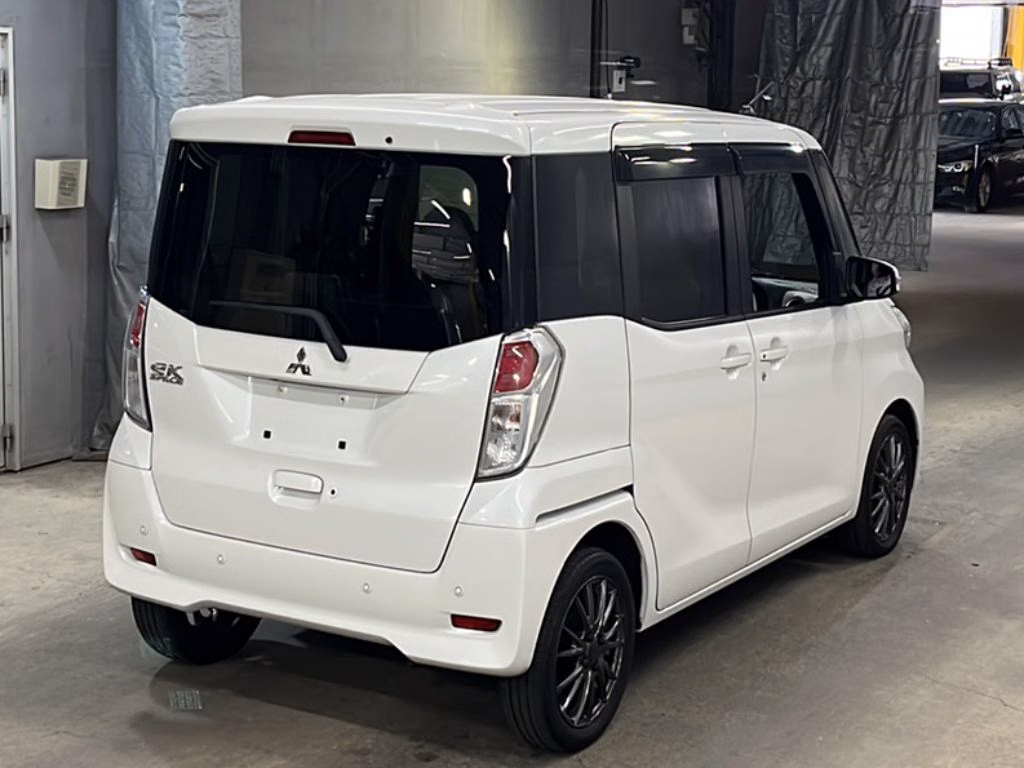 MITSUBISHI EK SPACE