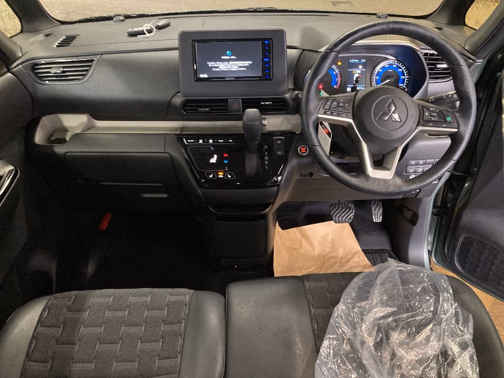 MITSUBISHI DELICA MINI