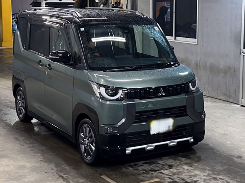 MITSUBISHI DELICA MINI