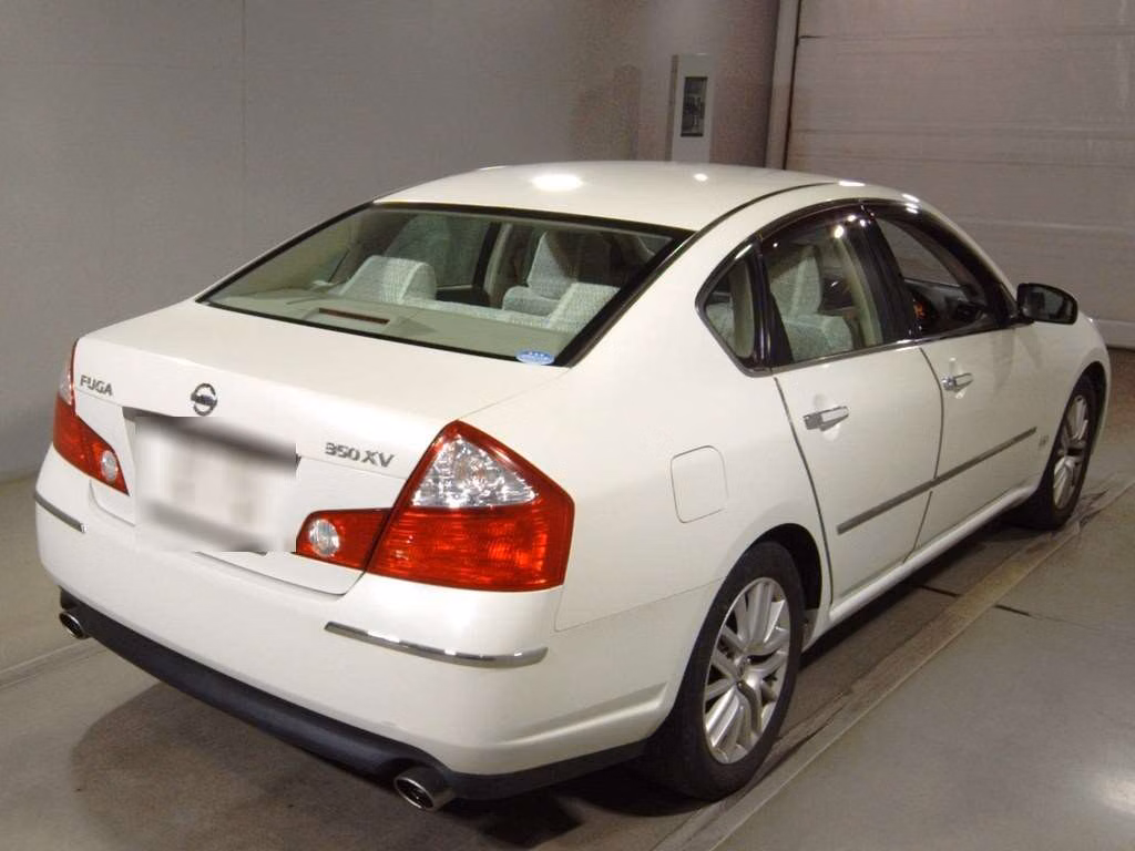 NISSAN FUGA