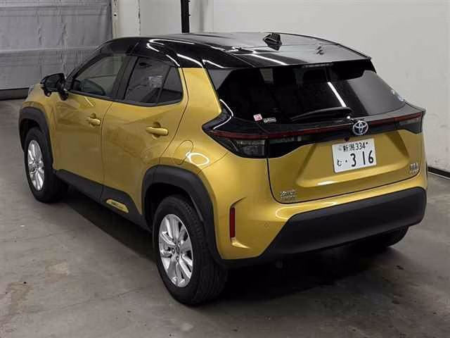 TOYOTA YARIS CROSS
