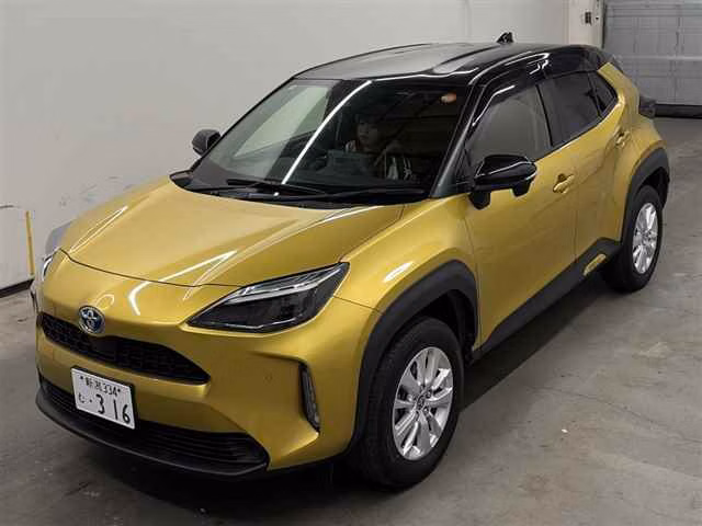TOYOTA YARIS CROSS