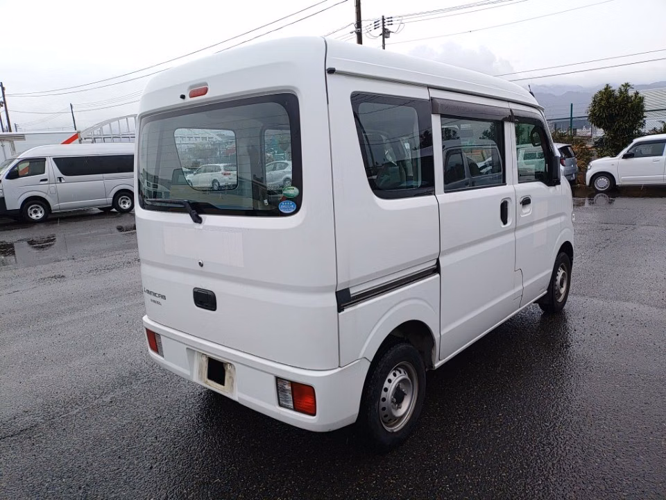 MITSUBISHI MINICAB