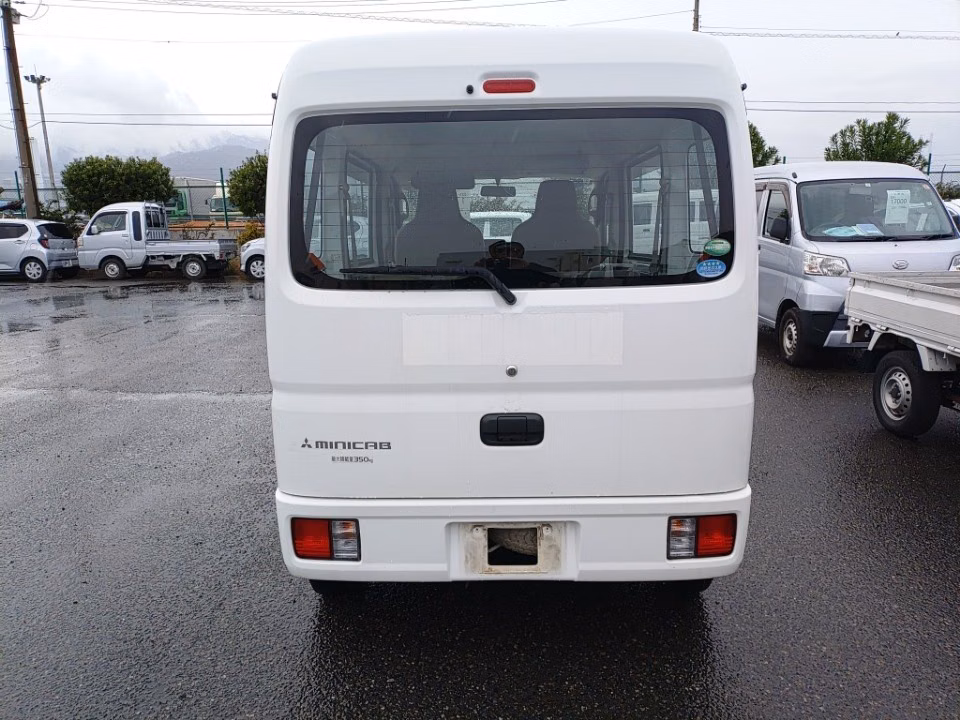MITSUBISHI MINICAB