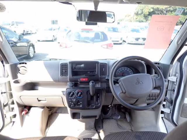 MITSUBISHI MINICAB