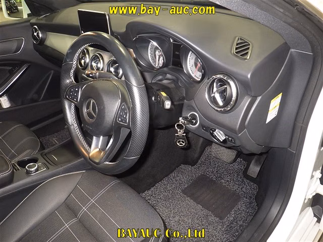 MERCEDES-BENZ CLA-CLASS