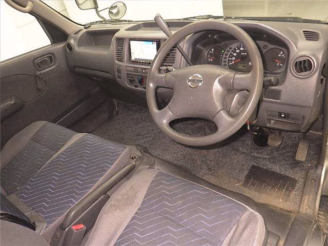 NISSAN CARAVAN
