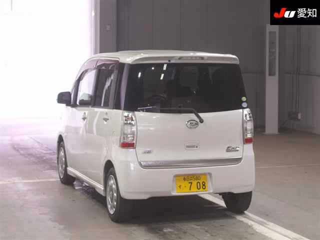 DAIHATSU TANTO EXE