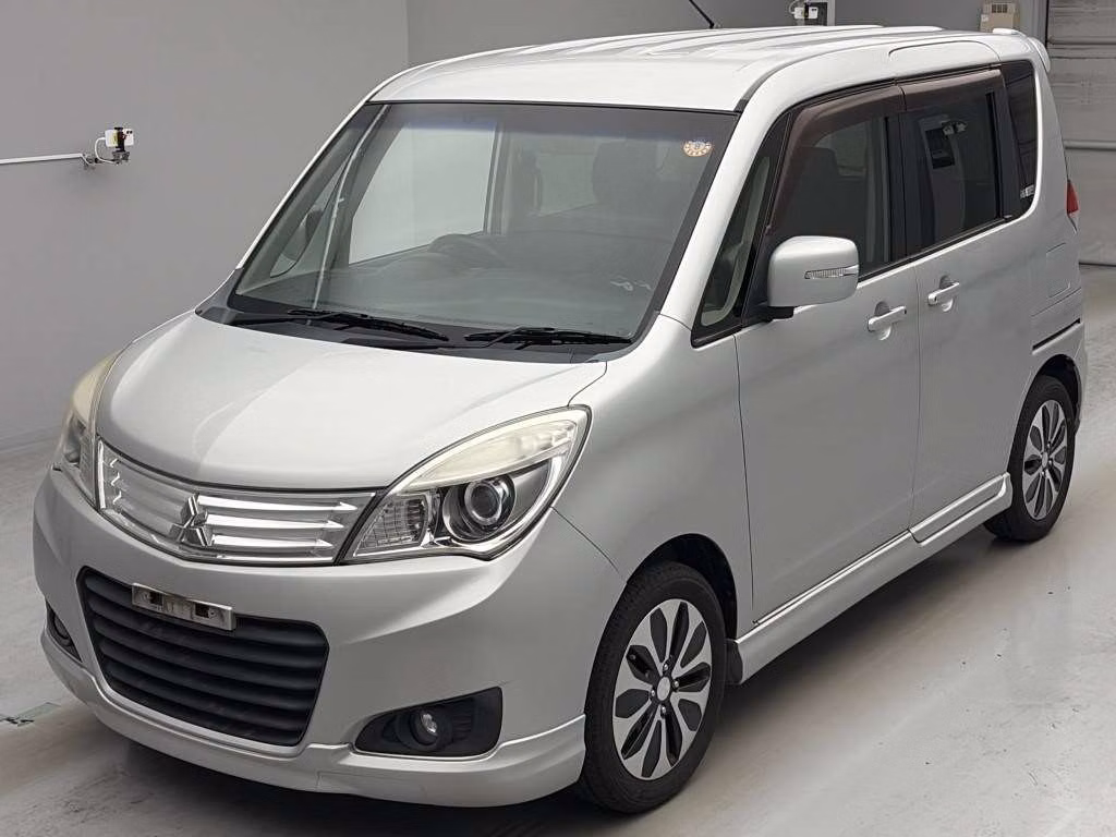 MITSUBISHI DELICA D:2