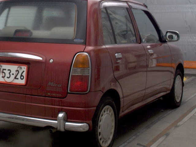 DAIHATSU MIRA GINO