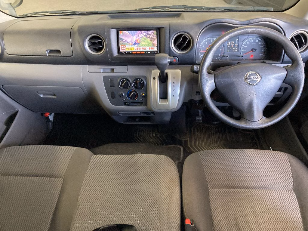 NISSAN NV350 CARAVAN