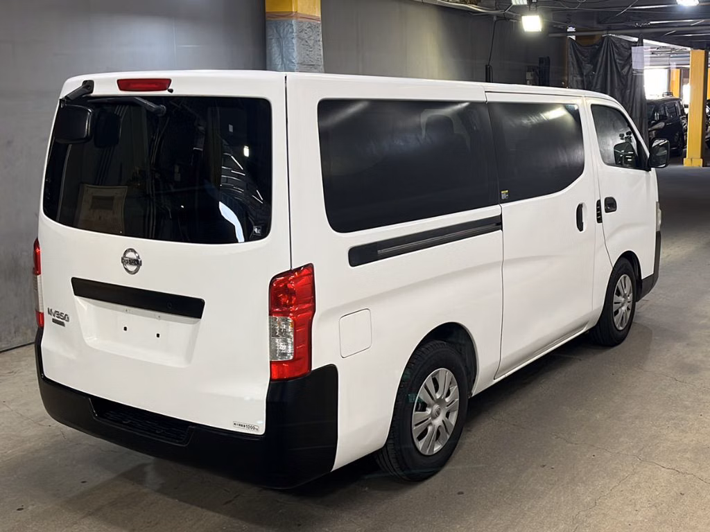 NISSAN NV350 CARAVAN
