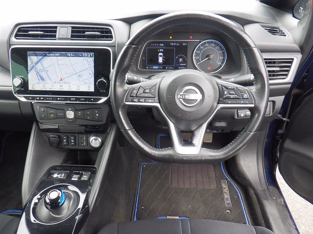 NISSAN LEAF