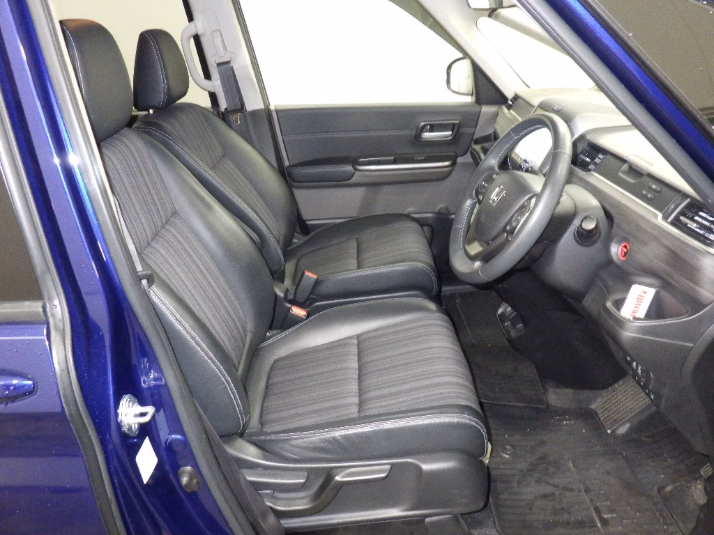 HONDA FREED+