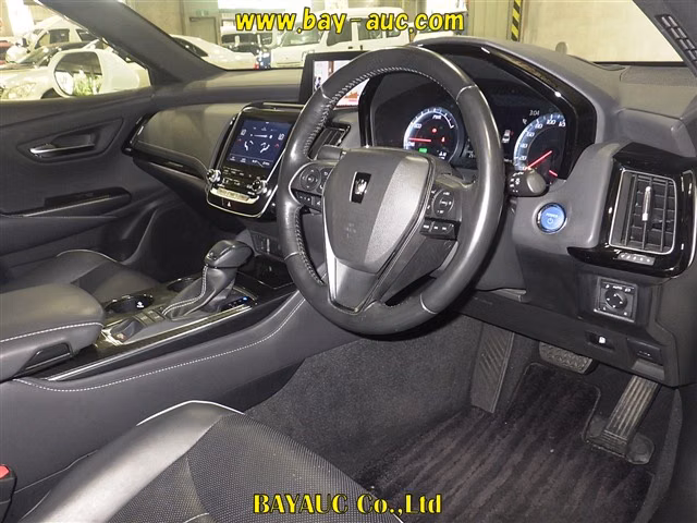 TOYOTA CROWN