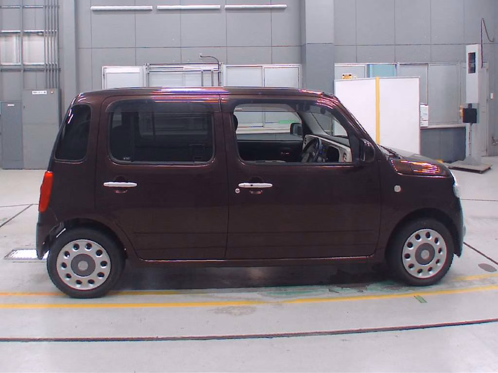DAIHATSU MIRA COCOA
