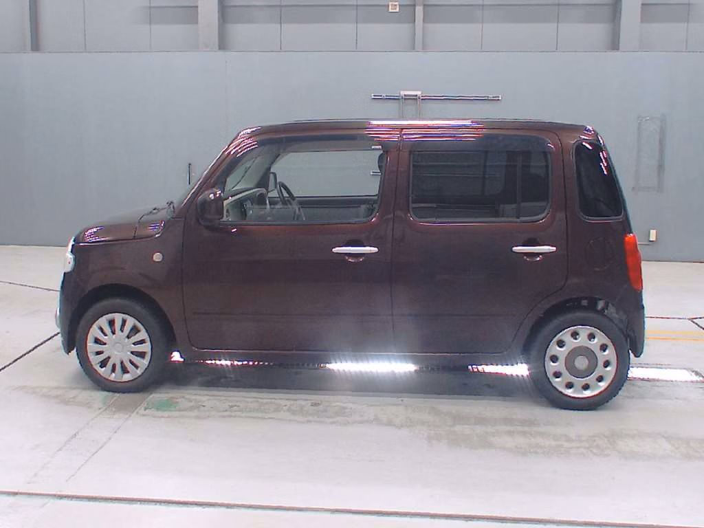 DAIHATSU MIRA COCOA